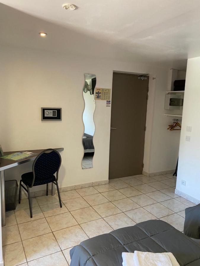 מרסיאן Logis Hotel La Chaumiere מראה חיצוני תמונה