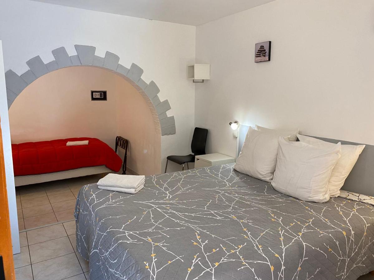 מרסיאן Logis Hotel La Chaumiere מראה חיצוני תמונה