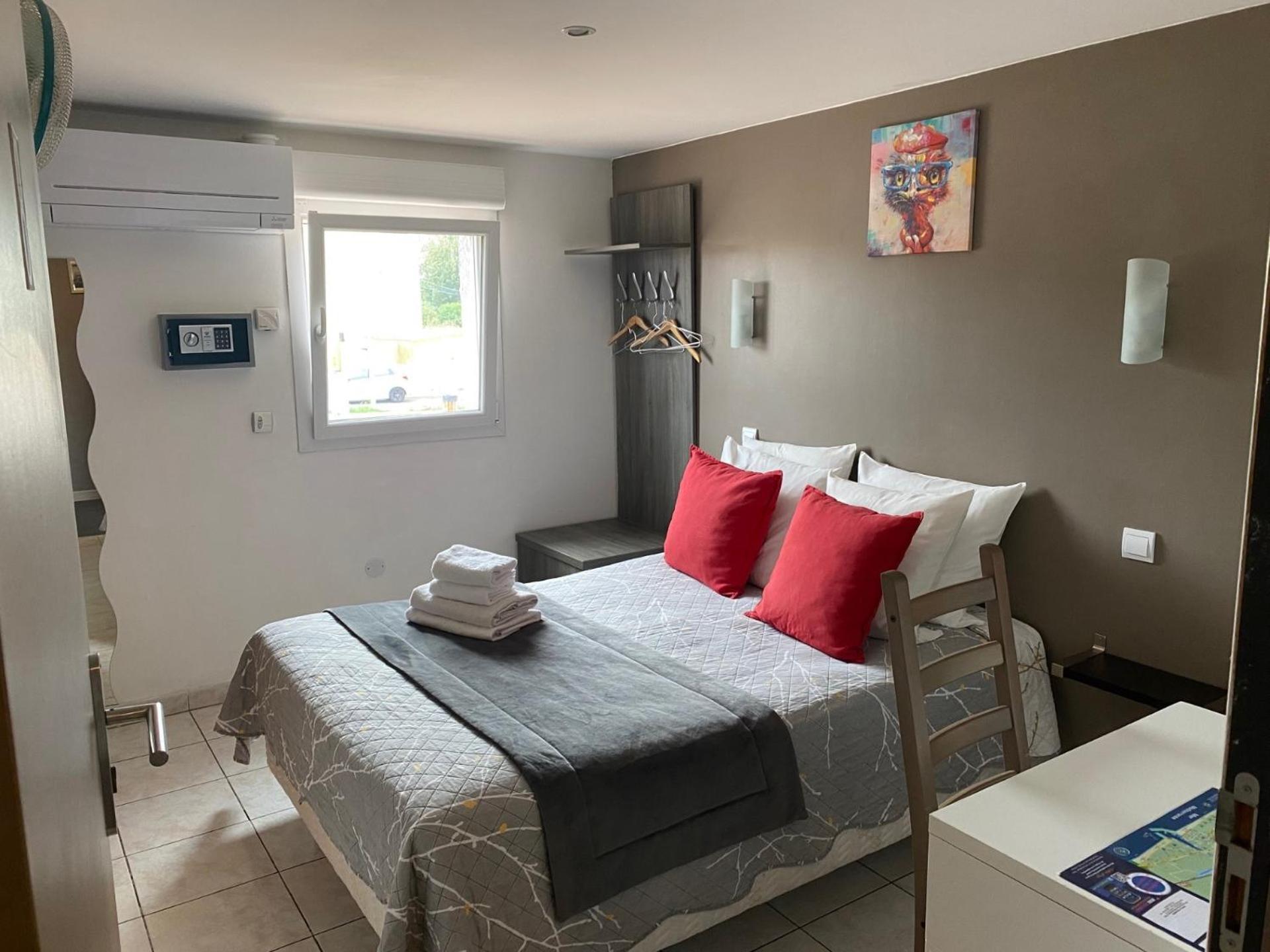 מרסיאן Logis Hotel La Chaumiere מראה חיצוני תמונה